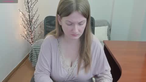 Mila online show from December 13, 11:11 pm