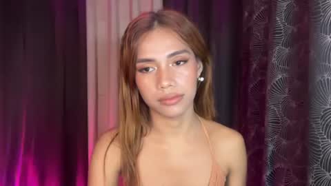 sweet_nikki03 online show from January 31, 7:22 pm