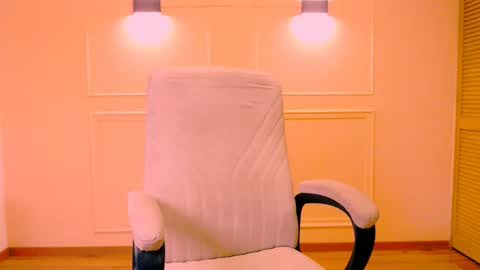 My name is Catalina. Please say hello I like to chat with you. If you have requests please use tip online show from November 21, 4:32 am