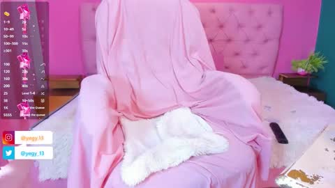 Snapshot of sweet_starxx chatting on October 22, 7:26 pm Yeileen online show from October 22, 7:26 pm