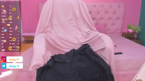 Yeileen online show from October 31, 7:03 pm