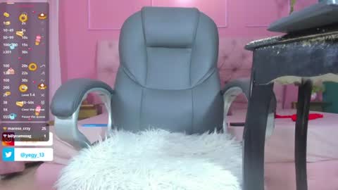 Yeileen online show from June 14, 2:24 am