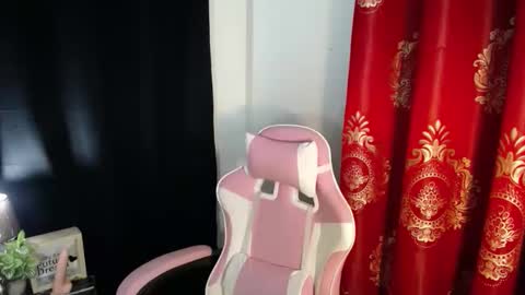 Trisha online show from October 28, 7:04 pm