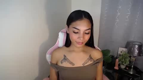 Trisha online show from November 19, 1:54 pm