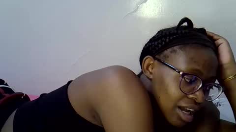 sweet_zarah online show from April 21, 1:42 am