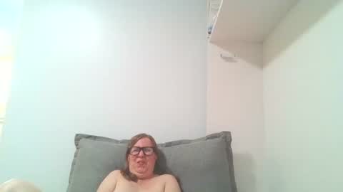 Snapshot of sweetandnaughty123 chatting on October 27, 9:37 pm sweetandnaughty123 online show from October 27, 9:37 pm