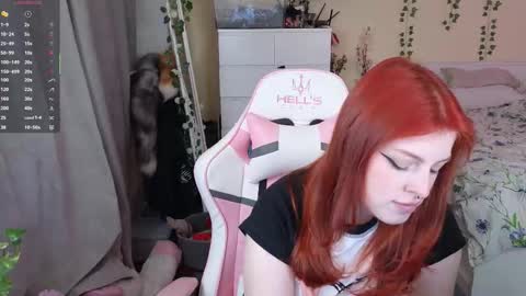 SweetAngel Striptease online show from November 26, 8:05 pm