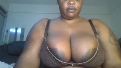 sweetbaby46 online show from April 18, 3:30 am