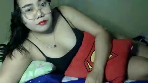 sweetbeverly4u online show from March 30, 4:01 am