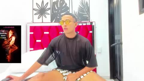    online show from January 12, 7:32 pm