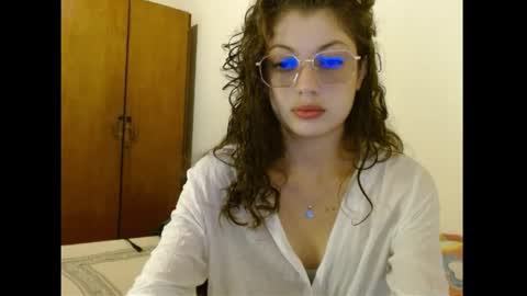 sweetcalm_ online show from April 12, 5:11 am