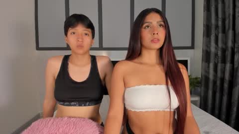 Eva Short hair girl  - Victoria Long red hair online show from December 5, 2:00 am