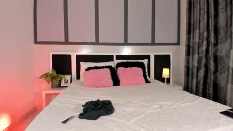 Eva Short hair girl  - Victoria Long red hair online show from January 7, 3:22 am