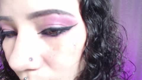       Independent model online show from June 17, 3:33 am