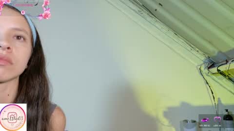 sweetdam12 online show from June 11, 12:32 am