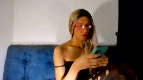 Amelia online show from September 9, 11:38 pm