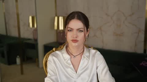 Amelia online show from September 18, 2:32 pm