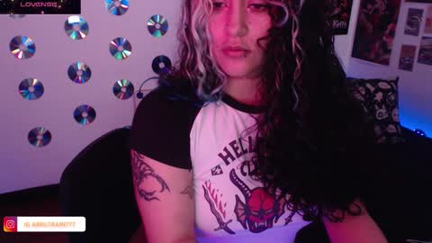 Abril online show from November 12, 5:04 pm