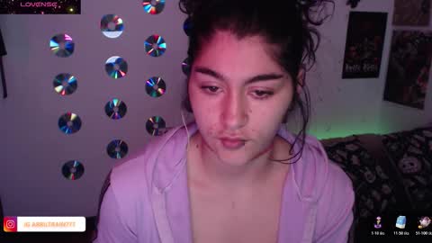 Abril online show from November 20, 5:10 pm