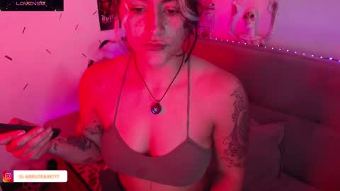 Abril online show from October 27, 4:40 pm