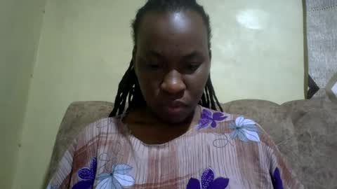 sweetdiva2012 online show from July 17, 4:14 am