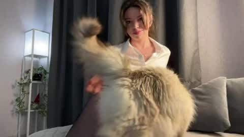 Vicktorious online show from April 19, 6:10 pm