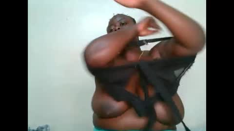 sweetest_snack online show from February 3, 6:40 am