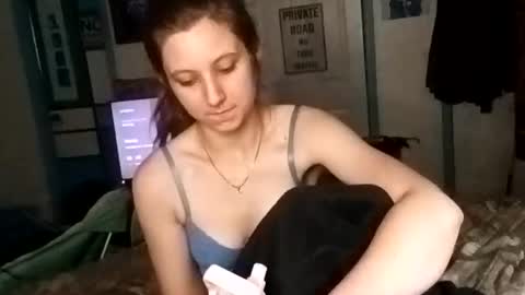 Snapshot of sweetfreedom2004 chatting on October 5, 1:25 am sweetfreedom2004 online show from October 5, 1:25 am