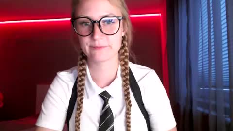 sweetgermangoddess online show from August 7, 6:17 pm