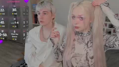 sweethearts_friends online show from July 11, 8:12 pm