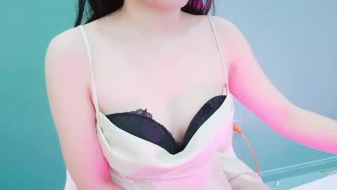 sweetie_bae99 online show from May 11, 3:46 am