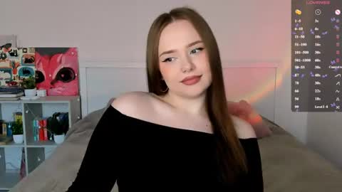 Hannah online show from June 28, 3:19 pm
