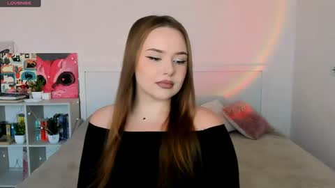 Hannah online show from August 6, 2:59 pm