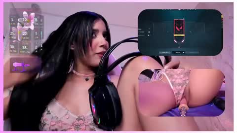 sweetie_cloe online show from April 22, 9:11 pm