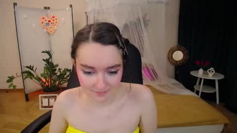 sweetintouch online show from February 25, 11:15 pm