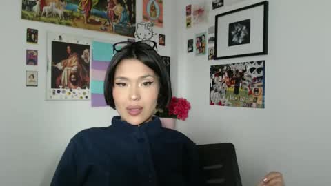SweetJess online show from December 13, 5:27 am