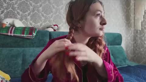 sweetliaison online show from February 26, 7:01 am