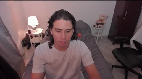 Lian online show from March 16, 5:44 am