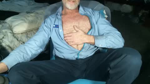 Snapshot of sweetman4a chatting on December 7, 1:57 pm Michael online show from December 7, 1:57 pm