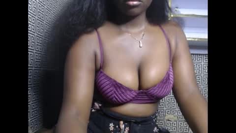Snapshot of sweetnectarx chatting on October 21, 3:38 pm sweetnectarx online show from October 21, 3:38 pm