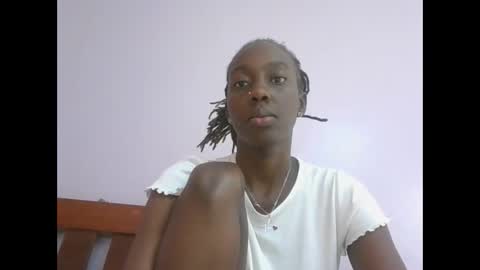 Novah girlie online show from May 16, 12:37 pm