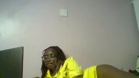 Novah girlie online show from May 27, 1:57 am