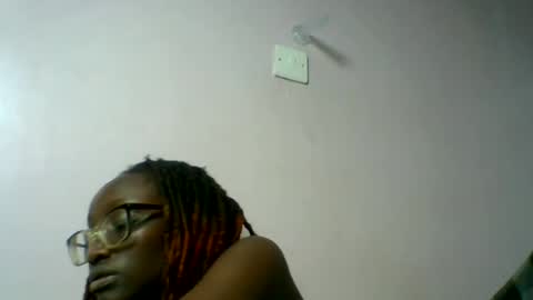 Novah girlie online show from May 29, 2:31 am