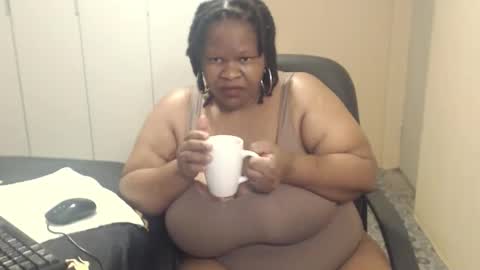 sweetnoziexxx online show from October 18, 6:17 am