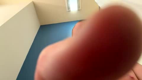 WeAim2PZzz online show from November 30, 8:16 pm