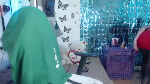 MEGHAN LOPEZ      online show from March 7, 10:32 pm