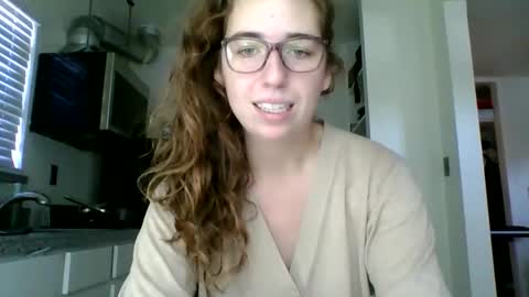 sweetsocalgirl online show from January 12, 6:05 pm