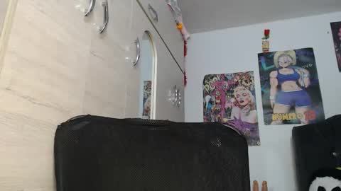 sweett_candy1 online show from November 16, 1:40 am