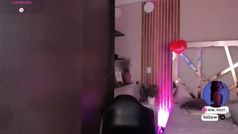 sweetviolet___ online show from March 13, 2:09 pm