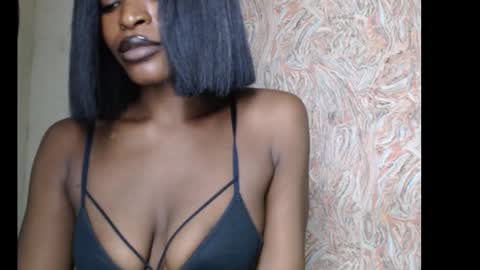 sweetxxboobsx online show from September 16, 6:55 pm